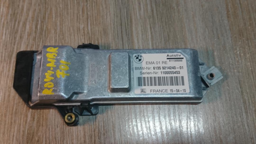 блок управления ремнем безопасности BMW 7 серия F01/F02 2010, 4.4 л., N63 B44 A, бензин, АКПП, седан, 61359214240, 611130500G - фото №1