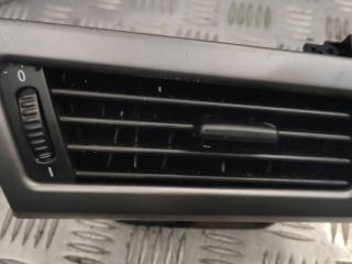 дефлектор обдува салона BMW 5 серия E60/E61 2005, 6910731