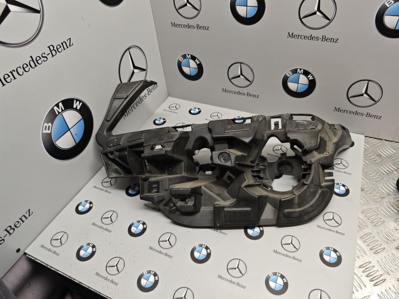 Крепление бампера переднего BMW X3 F25 2014, 2.8 л., бензин, 7212955 - фото №1