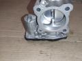 заслонка дроссельная Ford Fiesta 5 поколение 2003, 1.5 л., дизель, CN1G9F991AB - фото №2