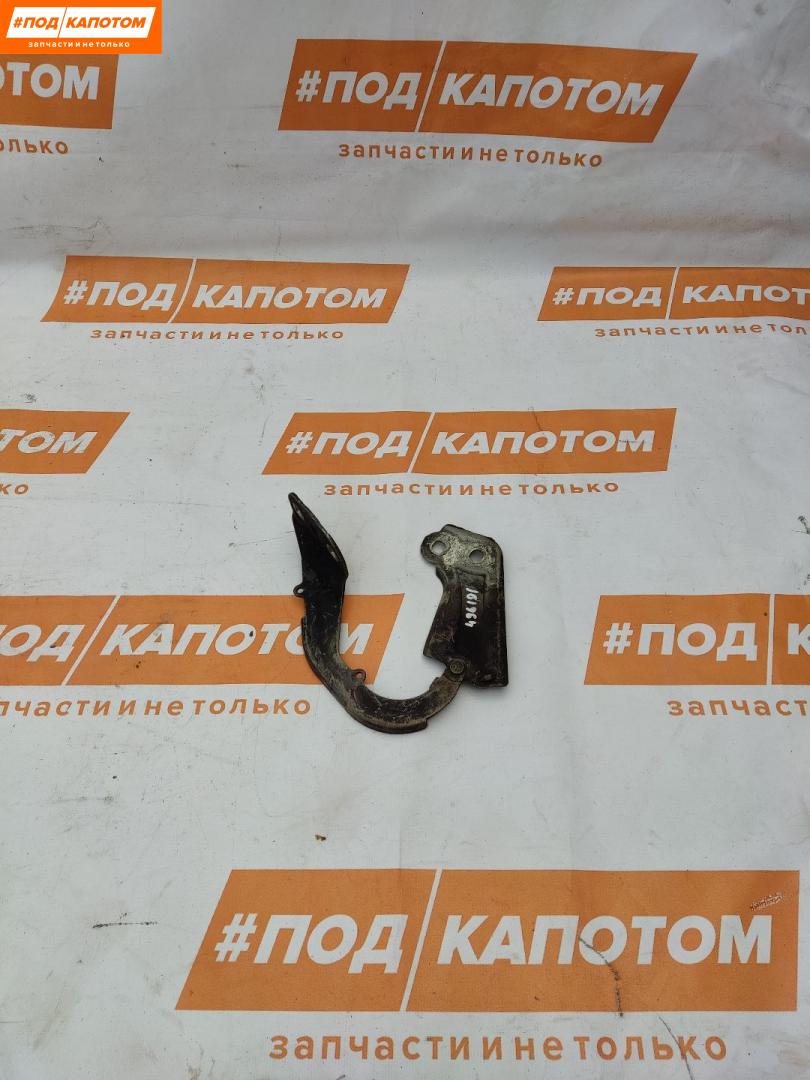 петля капота правая Ford Focus 3 поколение (2011 - 2015), 1.6 л., JQDB, бензин, универсал, передний привод - фото №1