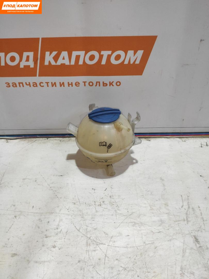бачок расширительный Volkswagen Golf 5 поколение 2007, 1.4 л., BUD, бензин, МКПП, хетчбэк 5 дв., передний привод, 1K0121407 - фото №1