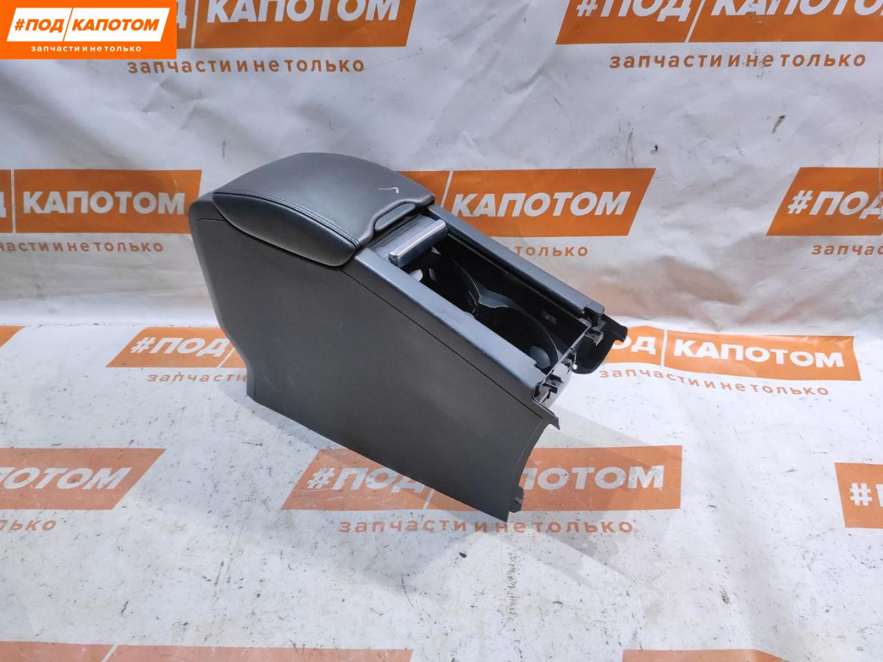 подлокотник Volvo S60 2 поколение 2012, 1.6 л., B 4164 T, бензин, МКПП, седан, передний привод, 39868874 - фото №1