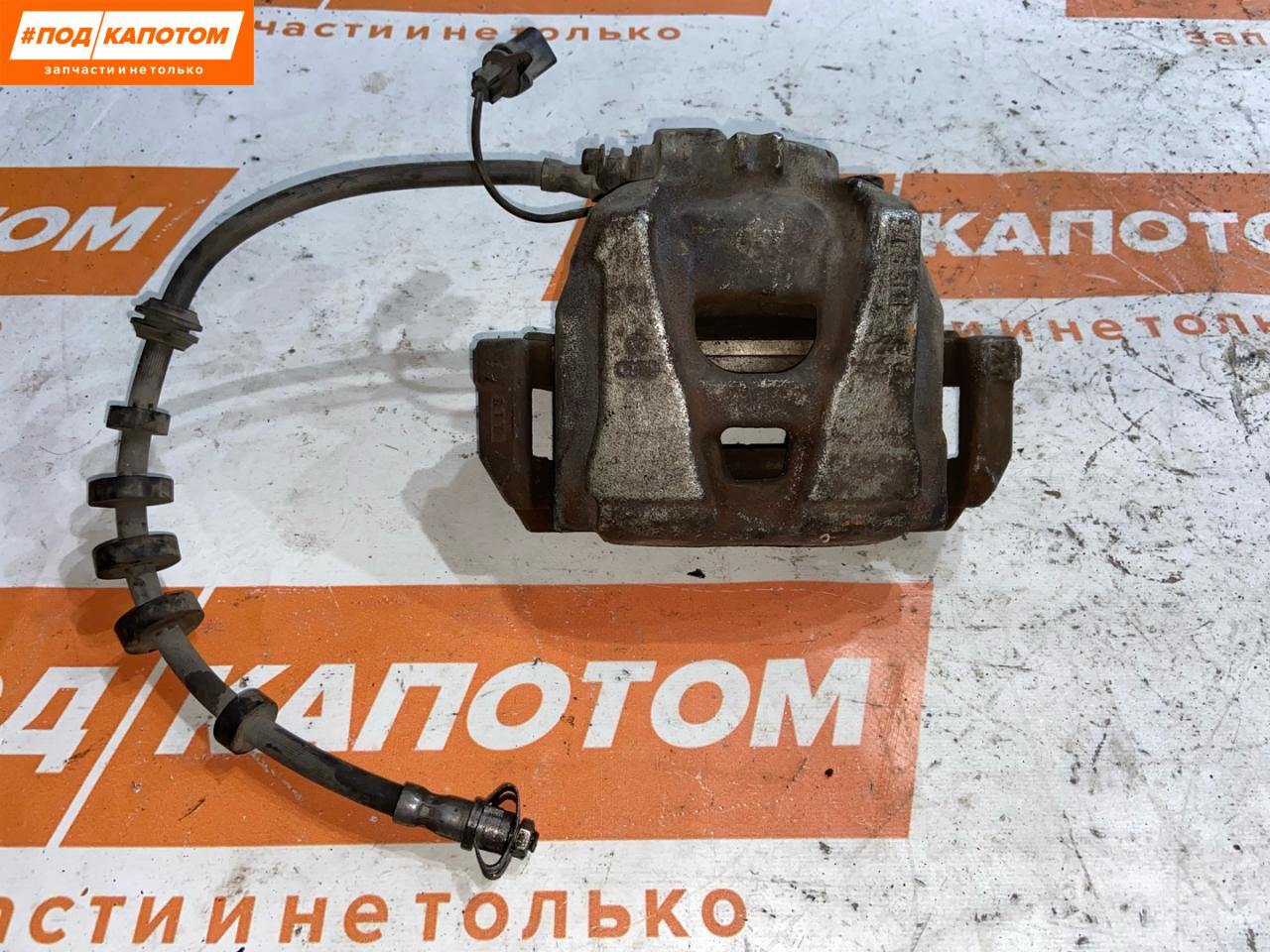 СУППОРТ перед. прав. Audi A4 B8/8K 2009, 1.8 л., CDHB, бензин, вариатор, универсал, передний привод, 8K0615124C - фото №1