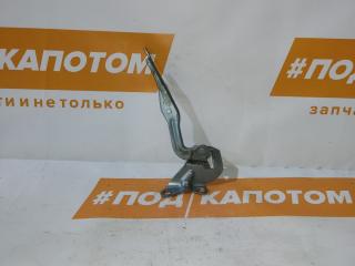 петля капота левая Mazda 3 BK (2003 - 2005), B32H52420A