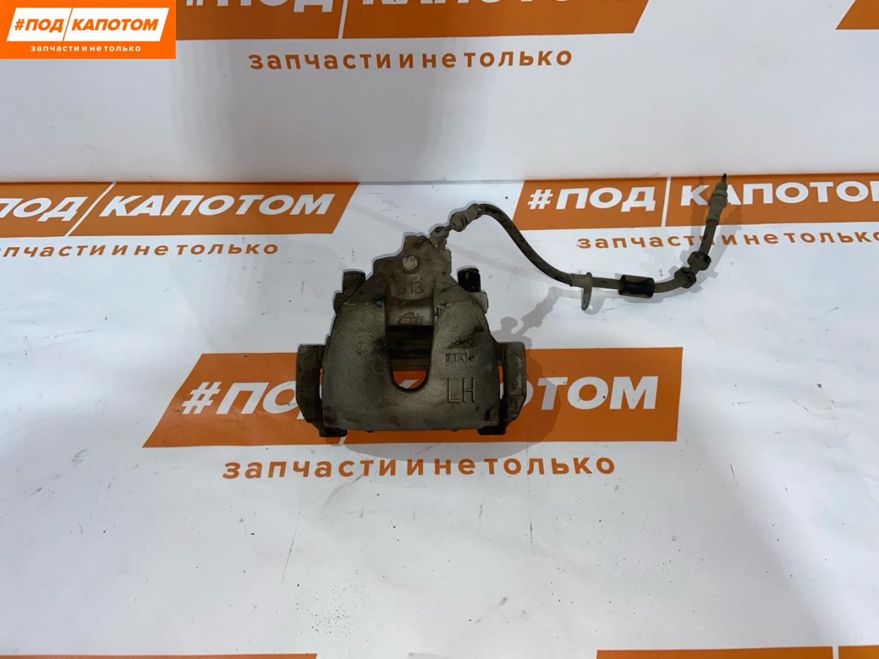 СУППОРТ перед. лев. Ford Focus 3 поколение 2012, 2.0 л., XQDA, бензин, АКПП, хетчбэк 5 дв., передний привод, 1682876 - фото №1