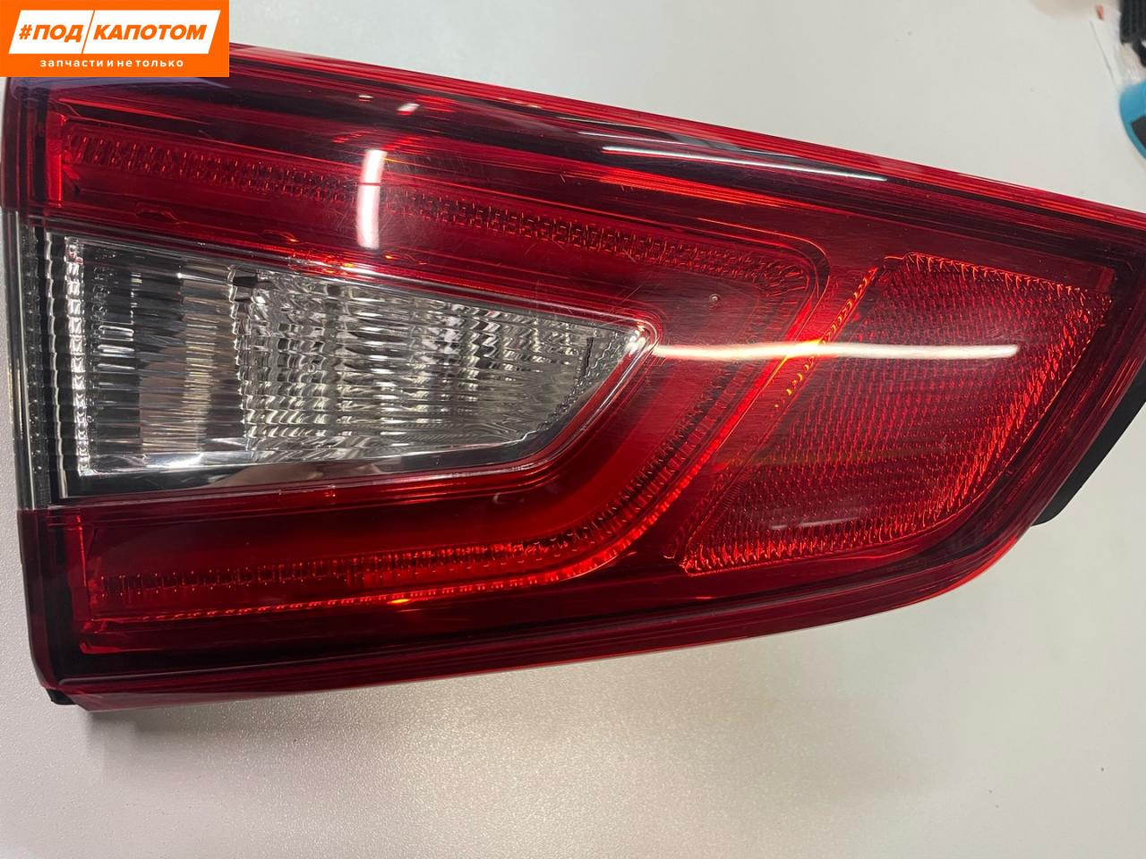 фонарь крышки багажника левый Nissan Qashqai 2 поколение 2015, 2.0 л., MR20DD, бензин, АКПП, внедорожник 5 дв., передний привод - фото №1