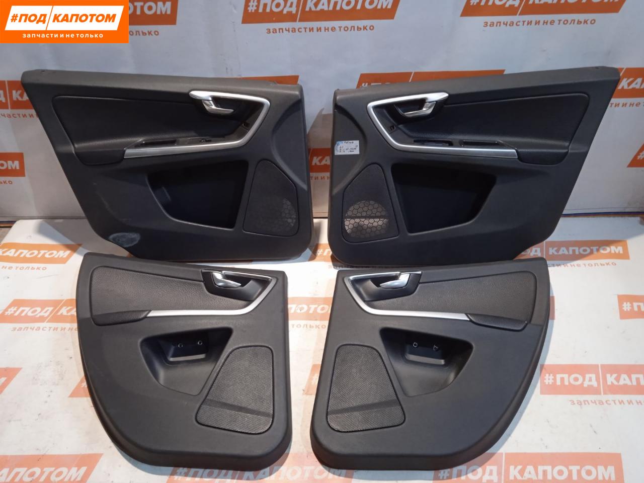 Обшивка двери (комплект) Volvo XC60 1 поколение 2010, 3.0 л., B 6304 T2, бензин, АКПП, 452, внедорожник 5 дв., полный привод, 8635779RH, 30747842, 30766373, 39818733, 39820239 - фото №1