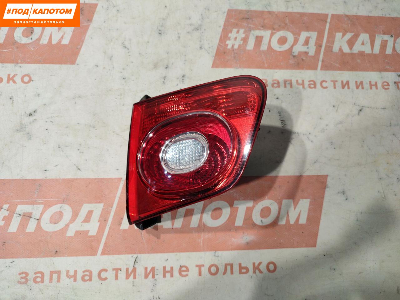 фонарь крышки багажника правый Volkswagen Tiguan 1 поколение 2008, 2.0 л., CBAB, дизель, АКПП, 2t / c9x, внедорожник 5 дв., полный привод, 5N0945094 - фото №1