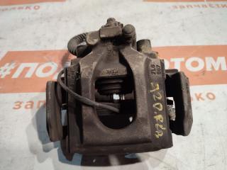 СУППОРТ зад. лев. Volkswagen Touareg 1 поколение [рестайлинг] 2008, 2.5 л., BPE, дизель, АКПП, 9b / r7m, внедорожник 5 дв., полный привод, 7L6615423, 7L6615425A, 7L6698451C