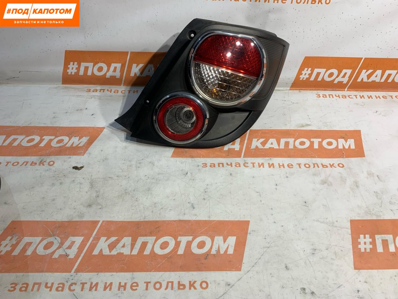 фонарь задний правый Chevrolet Aveo T300 2011, 1.6 л., F16D4, бензин, АКПП, хетчбэк 5 дв., передний привод - фото №1
