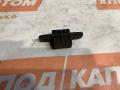 кнопка открытия багажника Mazda CX-5 1 поколение 2013, 2.2 л., SH-VPTS, дизель, АКПП, 41w, внедорожник 5 дв., передний привод - фото №2