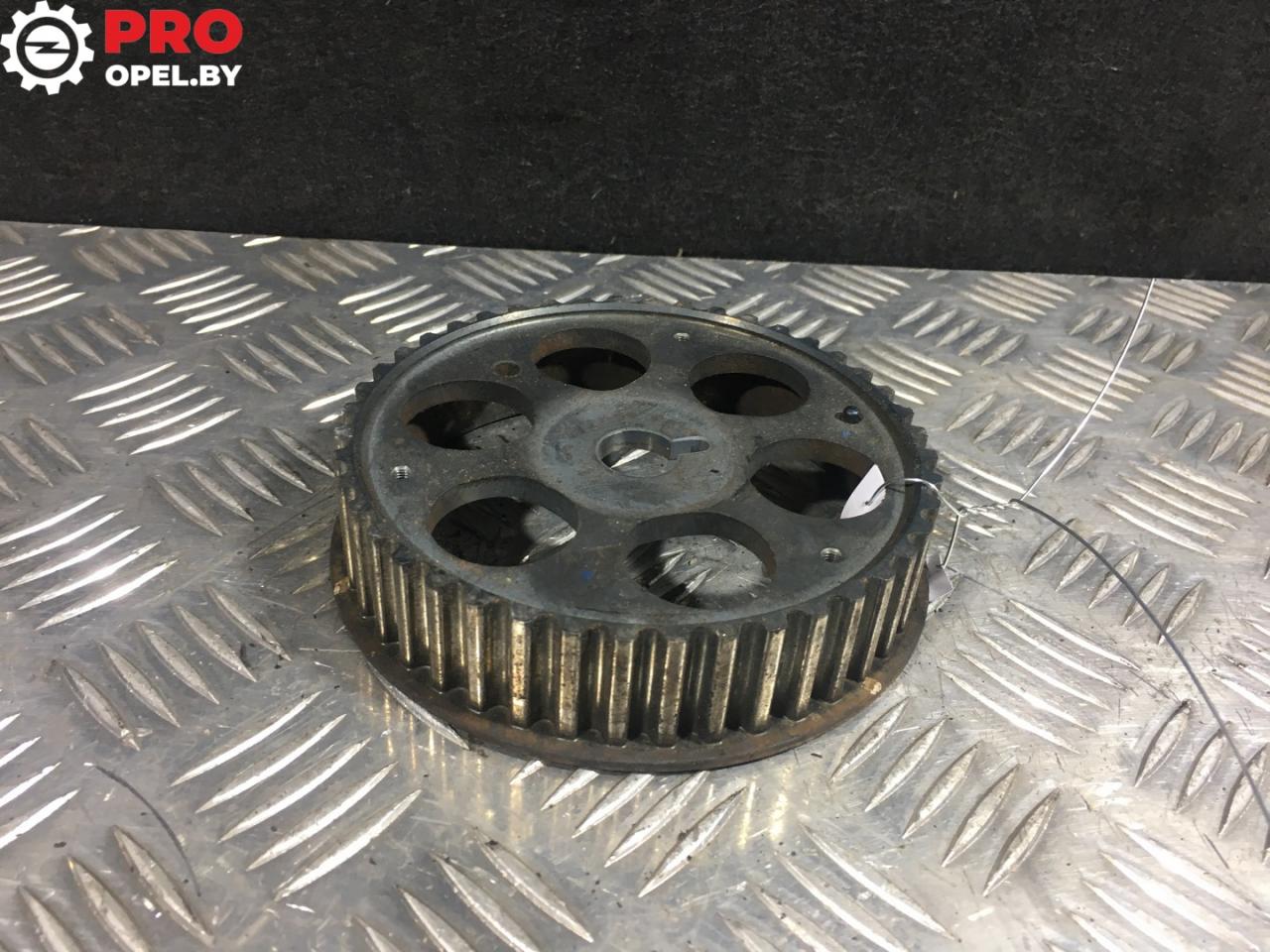 шкив распредвала Opel Mokka 1 поколение 2012, 1.7 л., CDTi, дизель, МКПП - фото №1