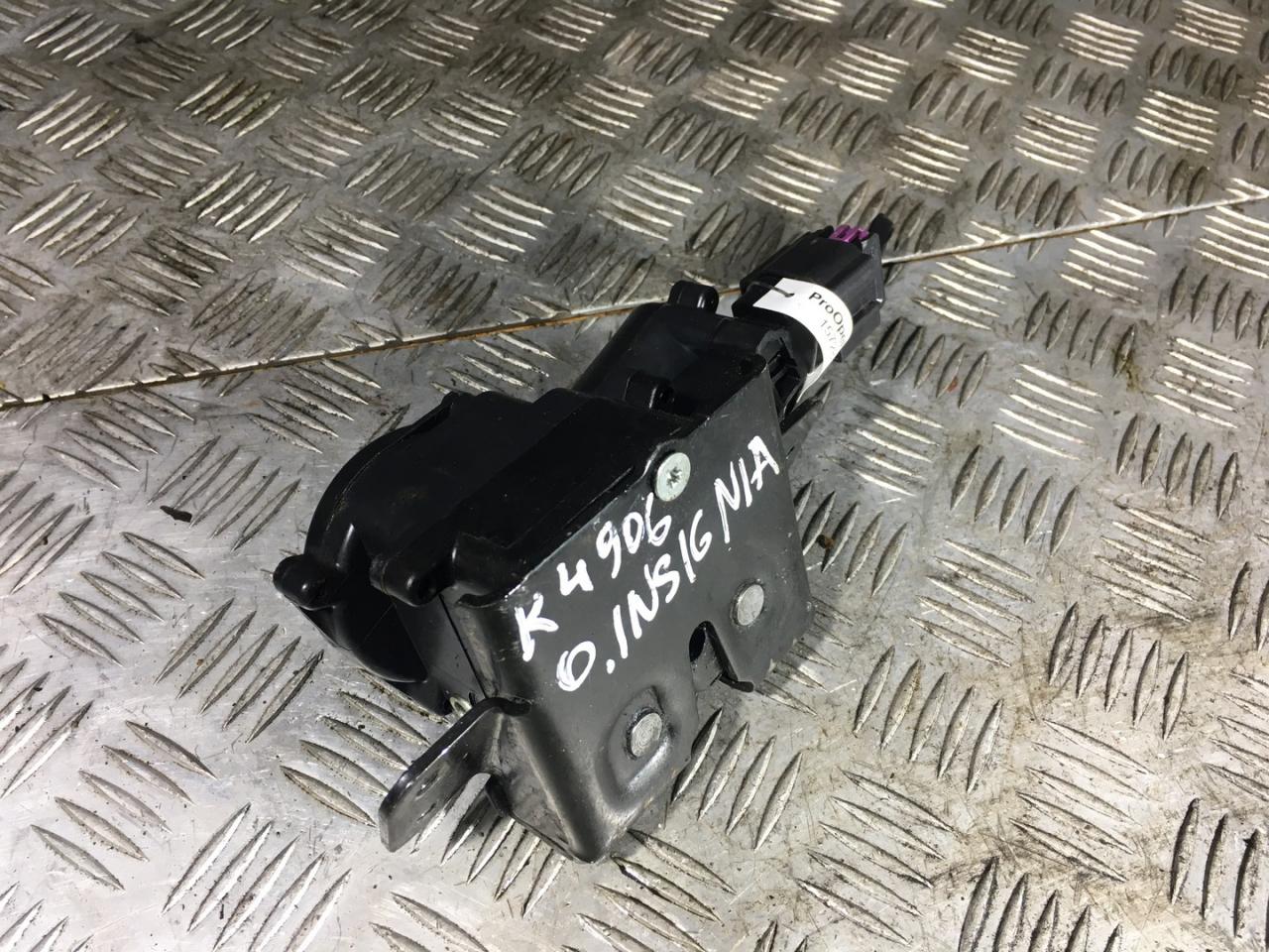 замок багажника Opel Insignia 1 поколение (A) 2010, 2.0 л., CDTi, дизель, МКПП, универсал, 13501872, 13581405 - фото №1