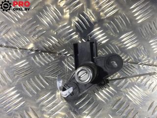 кнопка открытия багажника Opel Astra G 2002, 2.2 л., бензин, МКПП, универсал, 90520409