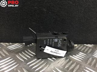 активатор замка багажника Opel Astra G 2001, 1.8 л., бензин, МКПП, универсал, 90460062