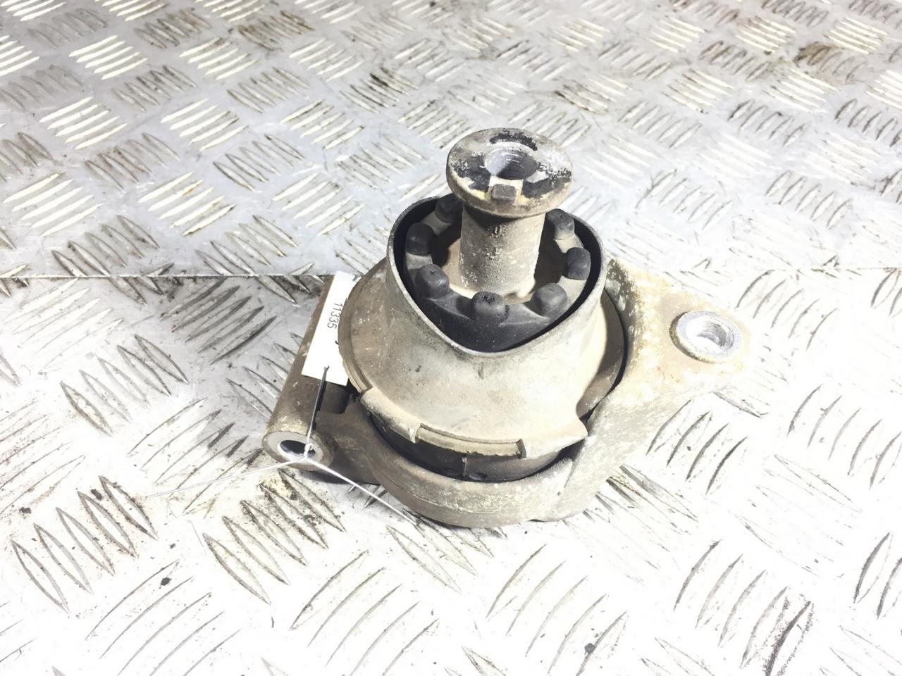 подушка крепления двигателя Opel Zafira 1 поколение (A) 2001, 2.2 л., TDi, дизель, МКПП, минивэн, 24427641 - фото №1