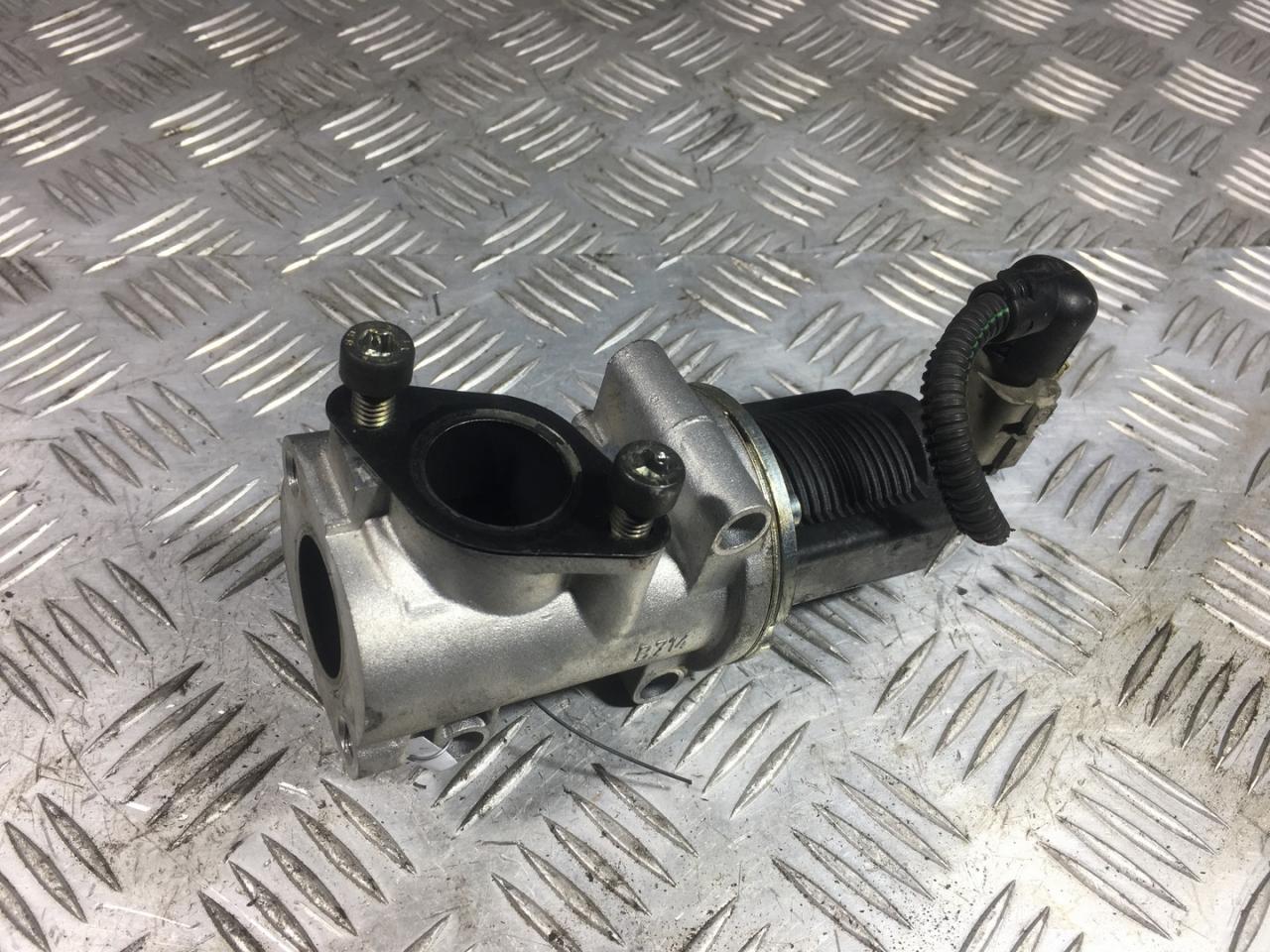 клапан EGR Opel Zafira 2 поколение (B) 2005, 1.9 л., CDTi, дизель, МКПП, минивэн, 93178886 - фото №1