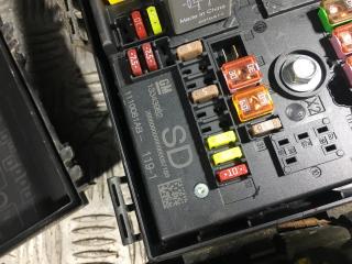 блок предохранителей Opel Astra J [рестайлинг] 2013, 1.6 л., бензин, МКПП, хетчбэк 5 дв., 13343982