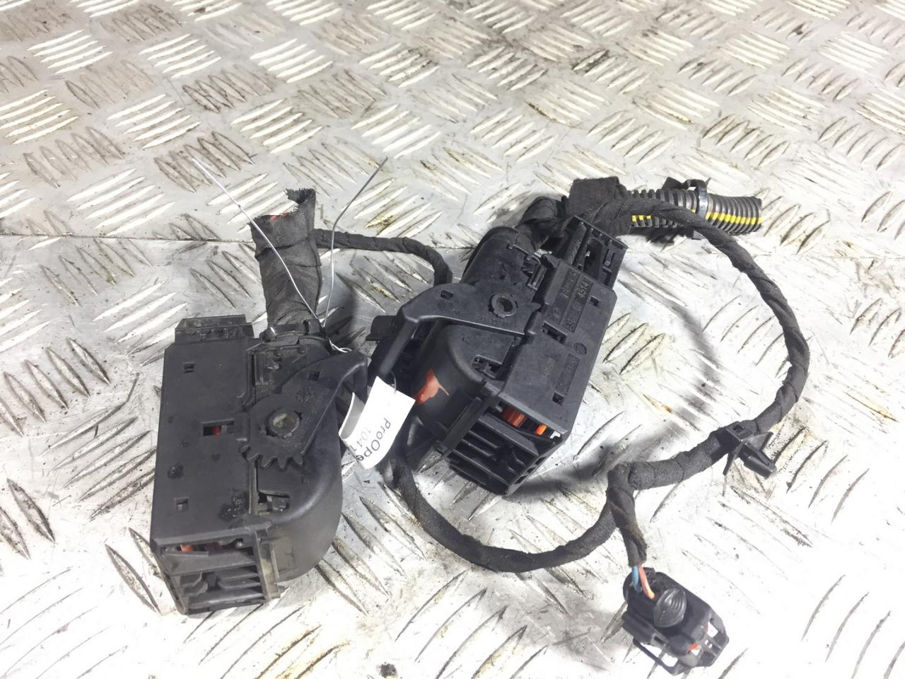 разъем (фишка) проводки Opel Vectra C 2003, 2.2 л., TDi, дизель, МКПП, универсал, 1928404514, 1928404515 - фото №1