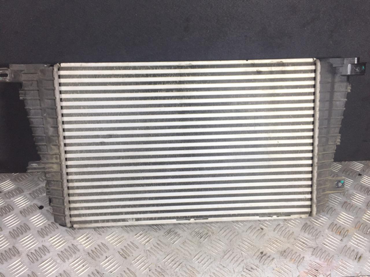 интеркулер Opel Zafira 2 поколение (B) 2007, 1.9 л., CDTi, дизель, МКПП, минивэн, 13223395 - фото №1