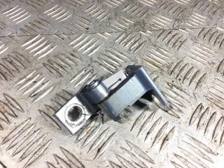 петля двери Volkswagen Passat B7 2013, 2.0 л., CFFB, дизель, 6МКПП, iron grey / lc7z, седан, передний привод, правый руль, 3C4833401D