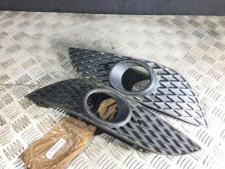 заглушка (решетка) в бампер Opel Astra H/Family [рестайлинг] 2010, 1.6 л., Z 16 XER, бензин, 5МКПП, чёрный, хетчбэк 5 дв., передний привод, правый руль, 13225764, 13225765