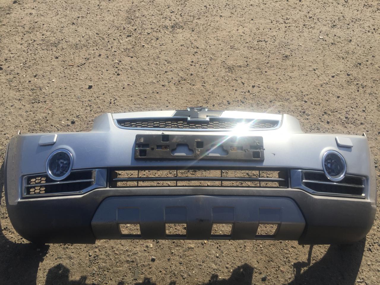 бампер передний Chevrolet Captiva 1 поколение 2010, 2.0 л., Z 20 S1, дизель, 5МКПП, silver ice / gan, внедорожник 5 дв., полный привод, правый руль - фото №1