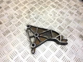 кронштейн КПП Opel Astra G (1998 - 2009), 1.6 л., Z 16 XE, бензин, МКПП, седан, 90575233