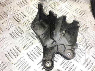 Кронштейн крепления троса КПП Opel Vectra C [рестайлинг] (2005 - 2009), 1.8 л., Z 18 XER, бензин, МКПП, универсал, 55354120