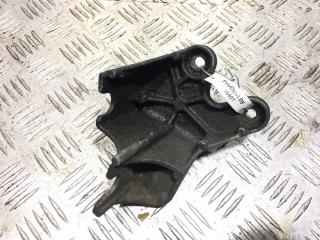 Кронштейн крепления троса КПП Opel Vectra C [рестайлинг] (2005 - 2009), 1.8 л., Z 18 XER, бензин, МКПП, универсал, 55354120