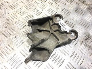 Кронштейн крепления троса КПП Opel Vectra C [рестайлинг] (2005 - 2009), 1.8 л., Z 18 XER, бензин, МКПП, универсал, 55354120