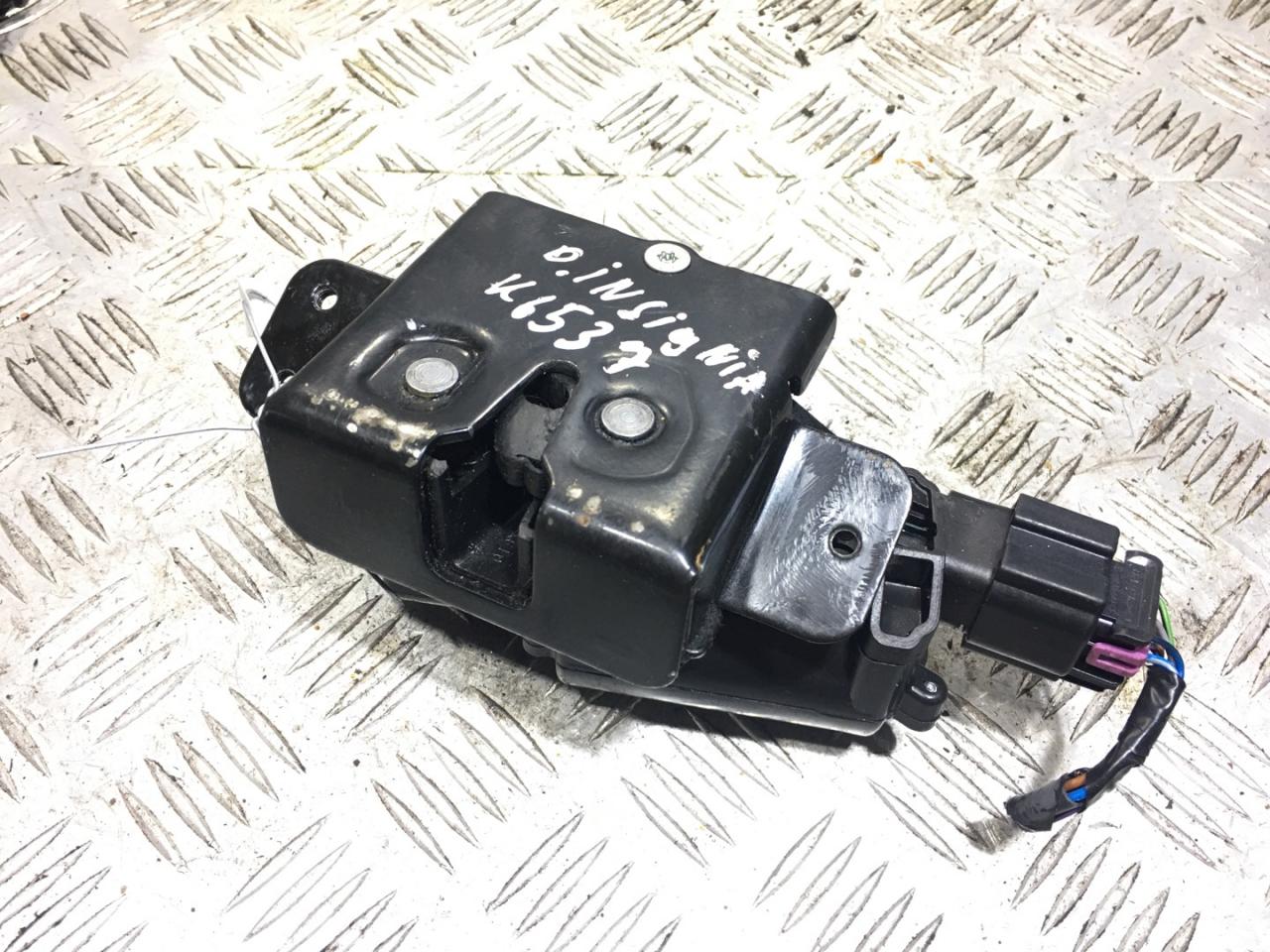 замок багажника Opel Insignia 1 поколение (A) 2010, 2.0 л., A 20 DTH, дизель, 6МКПП, graphitschwarz / gar, универсал, передний привод, правый руль, 13501872, 13581405, 13503467 - фото №1