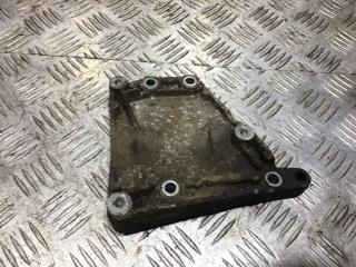 кронштейн компрессора кондиционера Opel Astra H/Family [рестайлинг] 2008, 1.3 л., Z 13 DTH, дизель, 6МКПП, casablancaweiss / 10u, универсал, передний привод, правый руль, 55188268