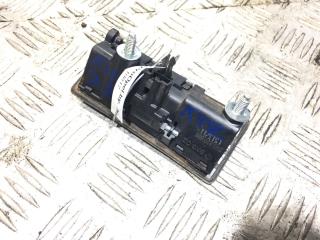 кнопка открытия багажника Volkswagen Touran 1 поколение [2-й рестайлинг] 2011, 1.6 л., CAYC, дизель, 6МКПП, veneziengruen / ld6w, минивэн, передний привод, правый руль