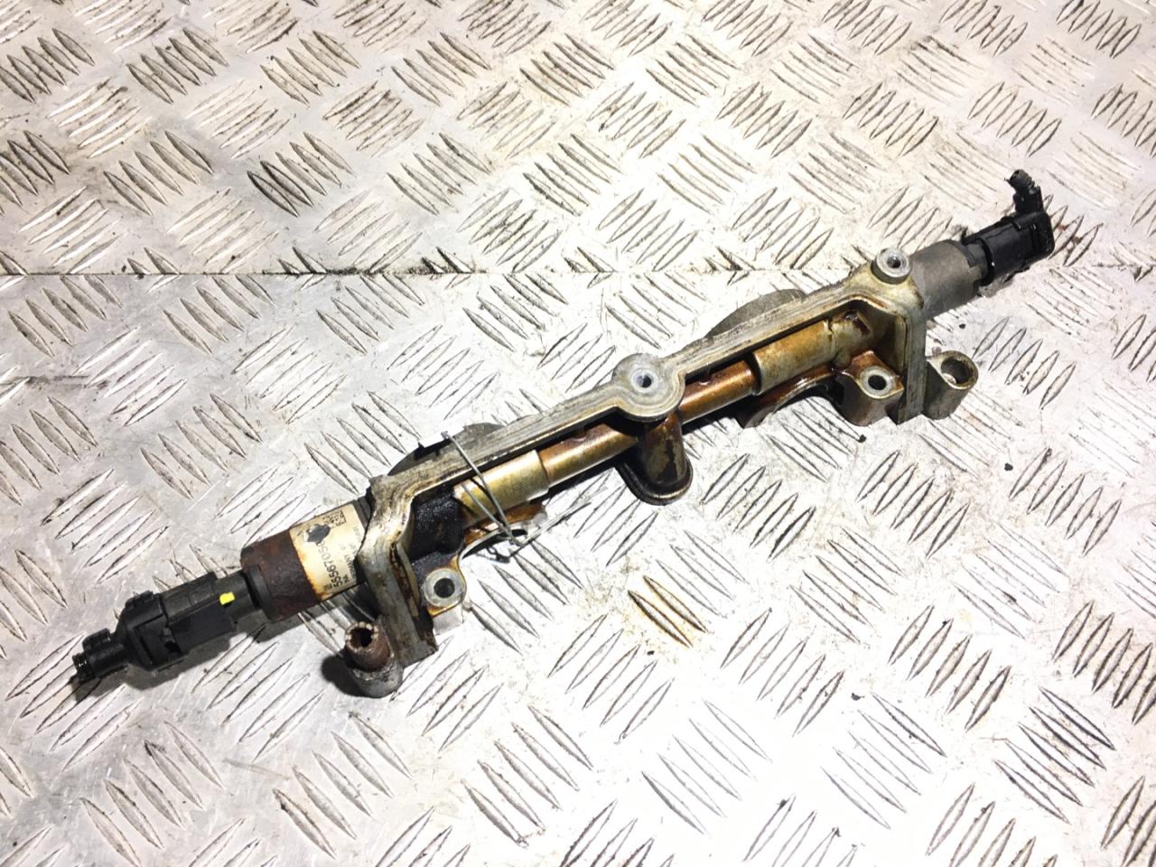 постель распредвала (бугель) Opel Astra J 2010, 1.6 л., A 16 XER, бензин, 5МКПП, saphirschwarz / gbg, хетчбэк 5 дв., передний привод, правый руль, 55354224 - фото №1