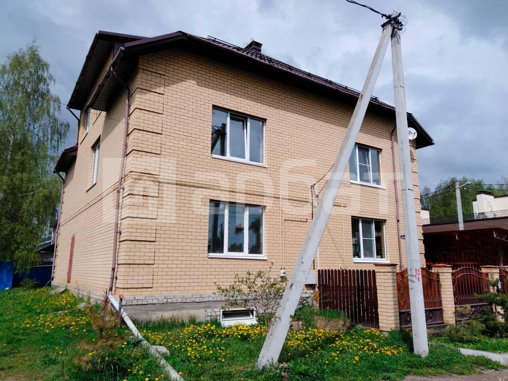 Таунхаус  216, м2 на участке 5 с.