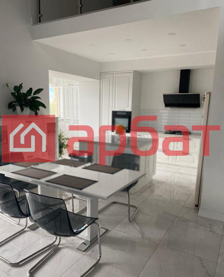 Своб. планировка, 180 м², 5/5 эт.