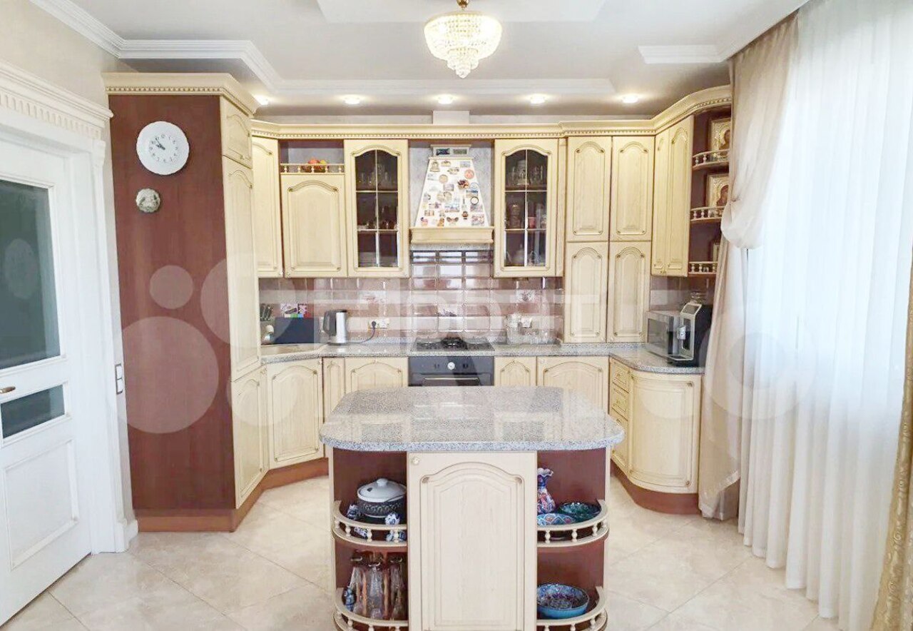 4-к. квартира, 125,8 м², 4/4 эт.