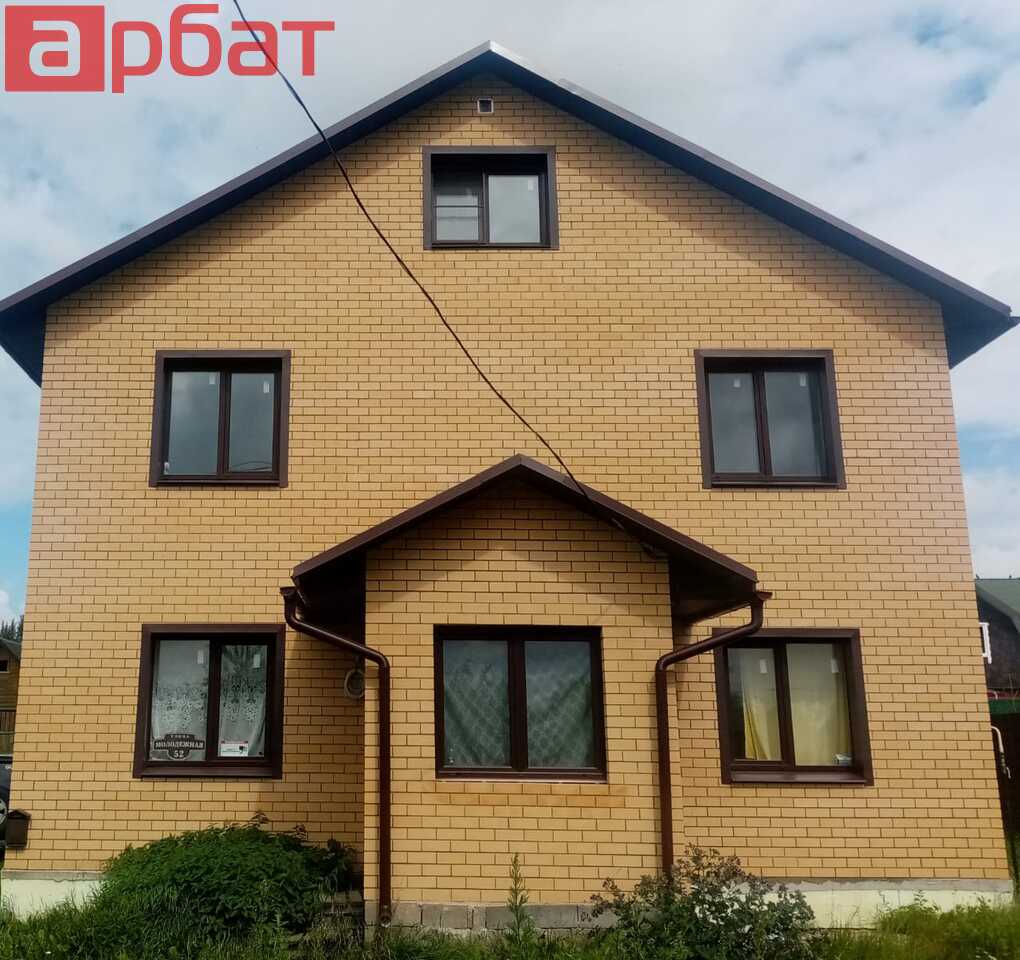 Костромская обл, поселок Апраксино, ул Молодежная, д 52 Дом, 217 м², 10 сот.