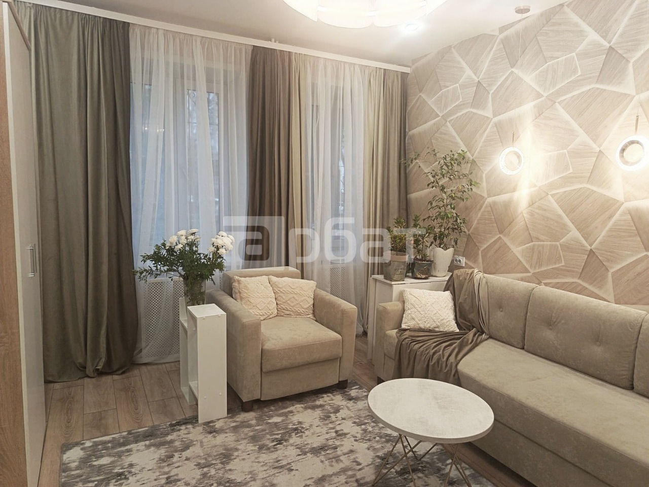 3-к. квартира, 74 м², 1/3 эт.