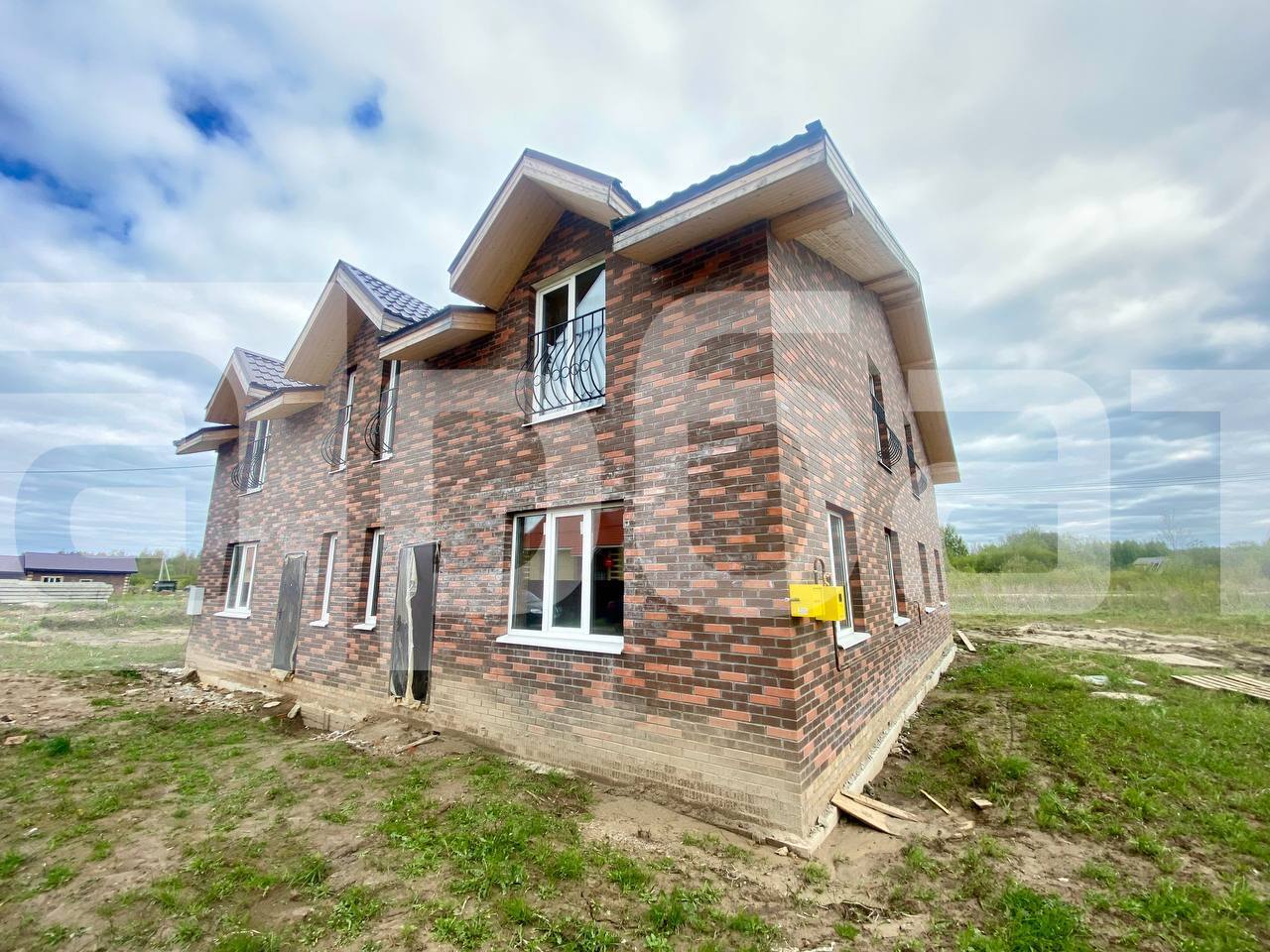 Таунхаус 80 м2 на участке 2 сот.
