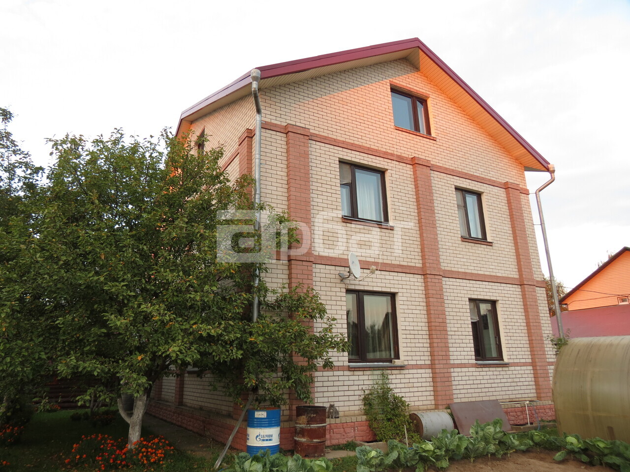 дом 357 кв.м. д. Каримово
