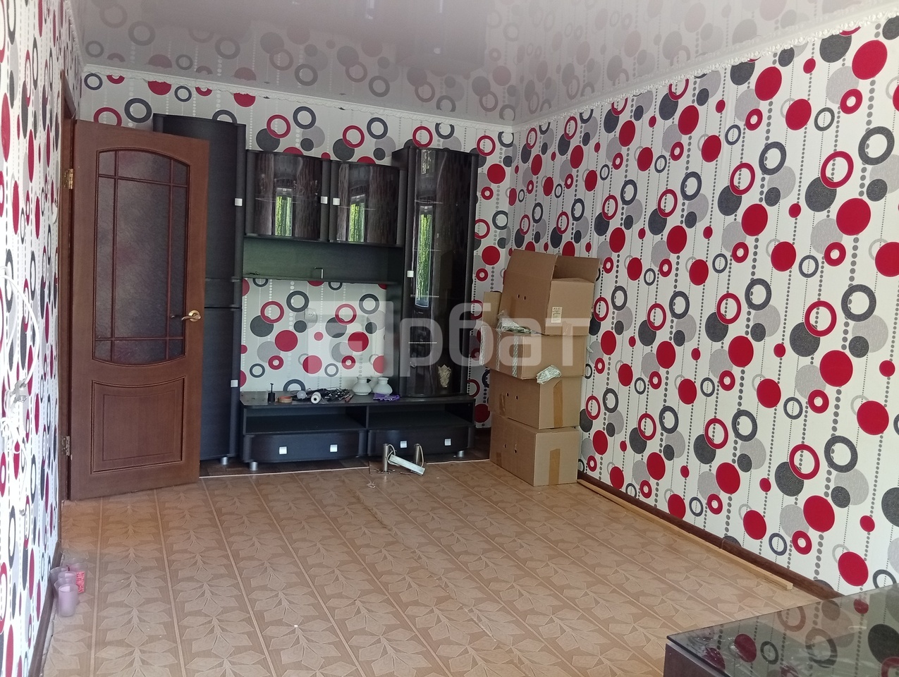 продам 4-комнатную квартиру