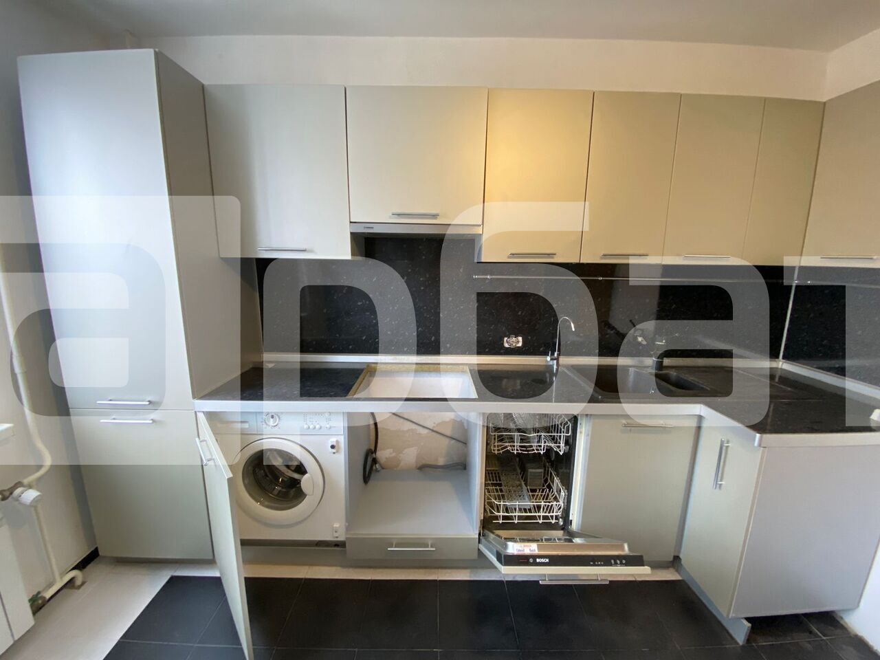 2-к. квартира, 53 м², 9/10 эт.