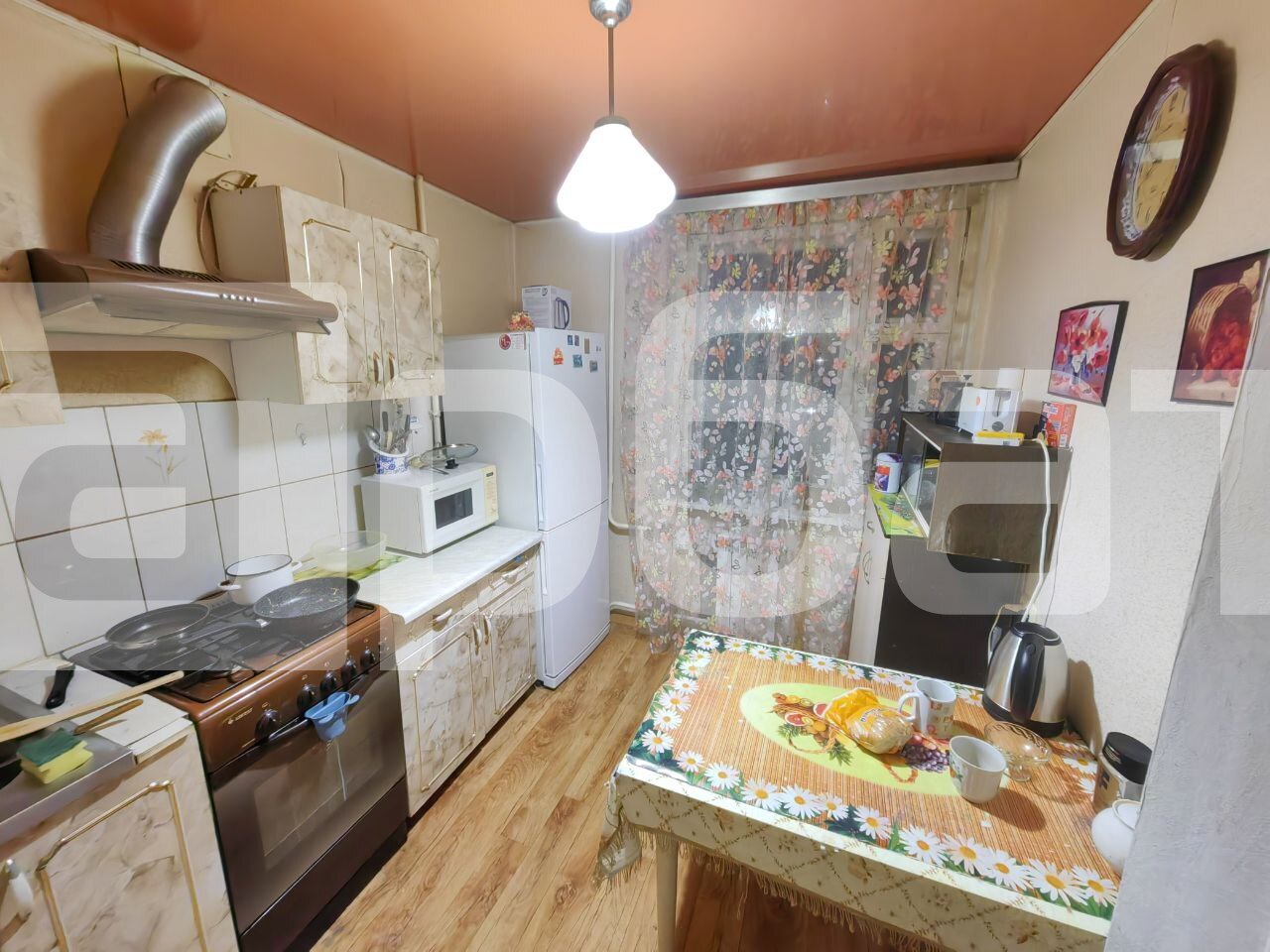 2-к. квартира, 52 м², 5/9 эт.