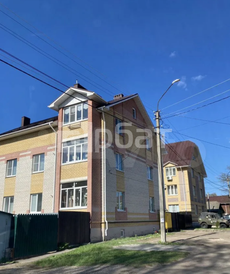 3-к. квартира, 88 м², 3/3 эт.