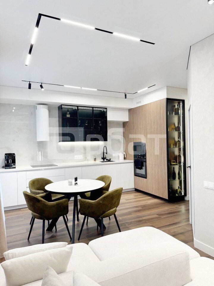 2-к. квартира, 65,5 м², 2/2 эт.