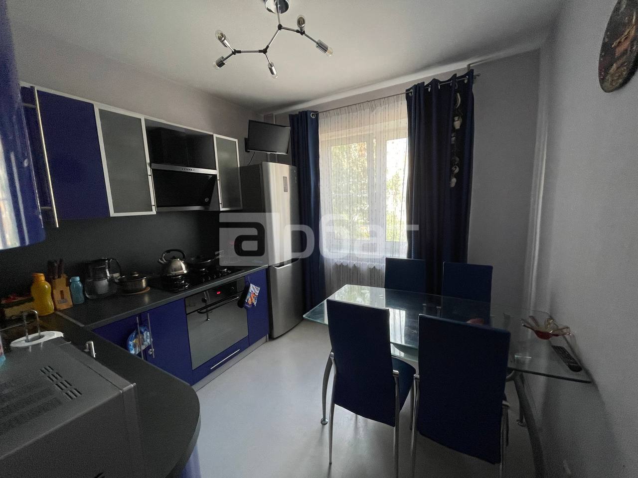 2-к. квартира, 52 м², 3/9 эт.
