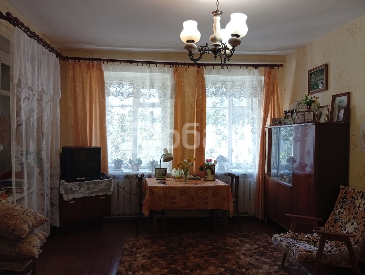 Дом 63,9 м² на участке 6 сот.